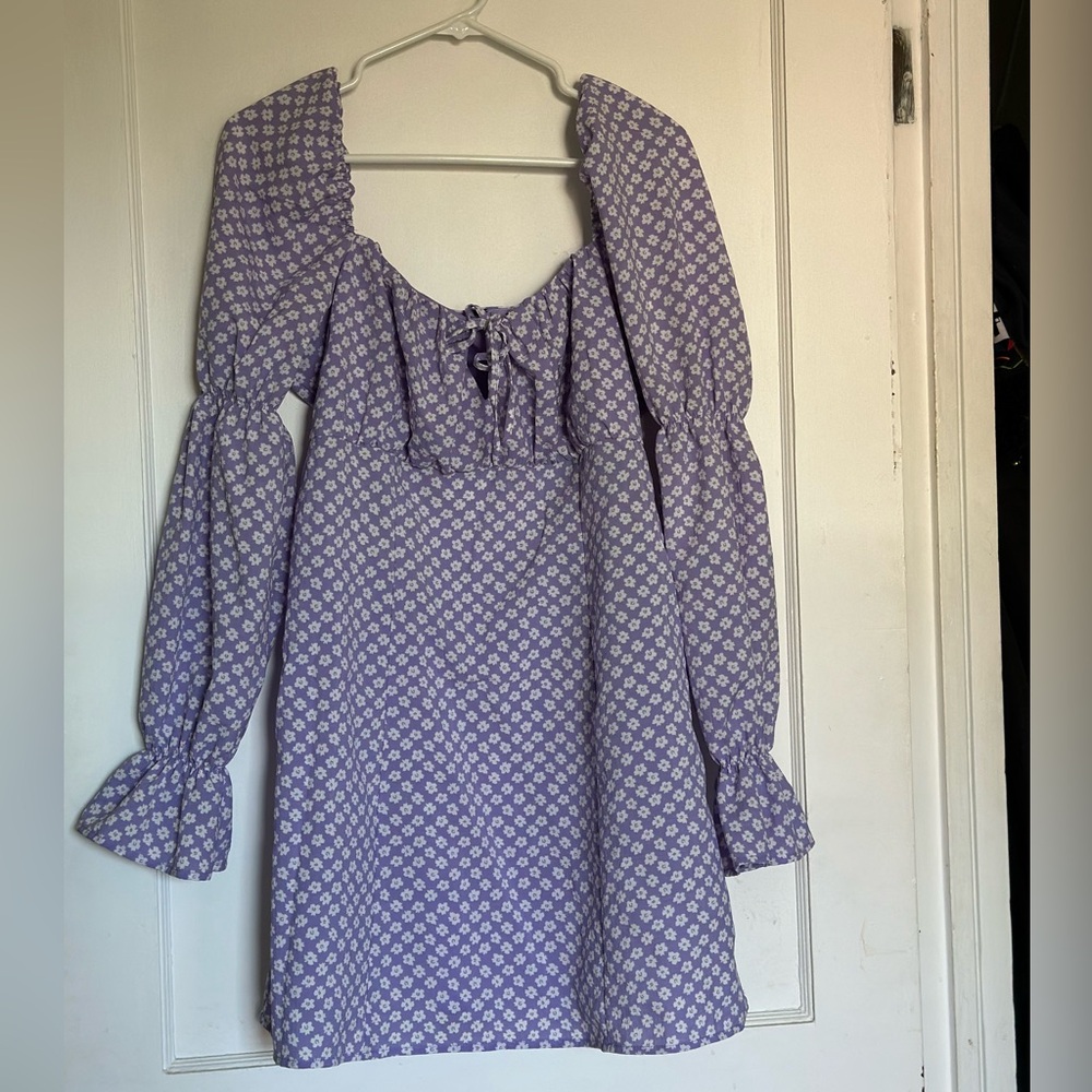 Lavender Floral Mini Dress with puff sleeves